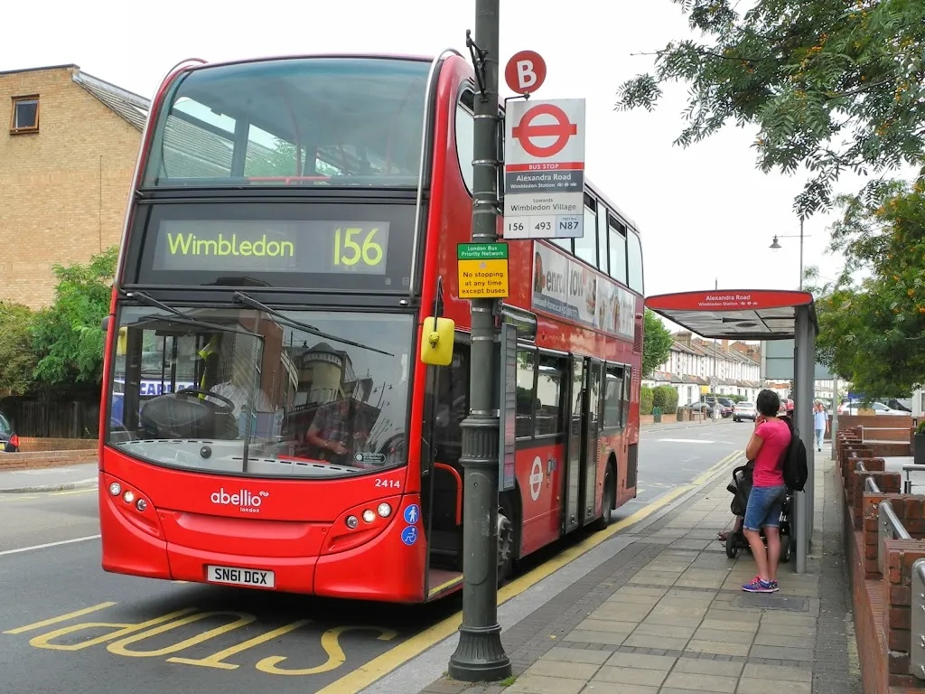 Alexandra Road / Wimbledon Station (Stop B)
