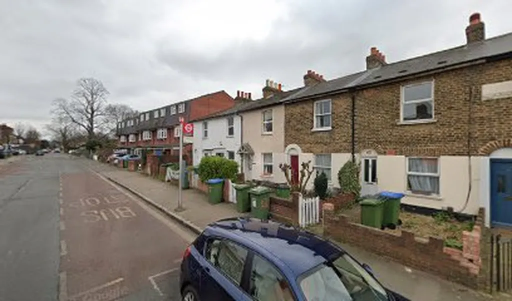 Bowater Place (Stop H)