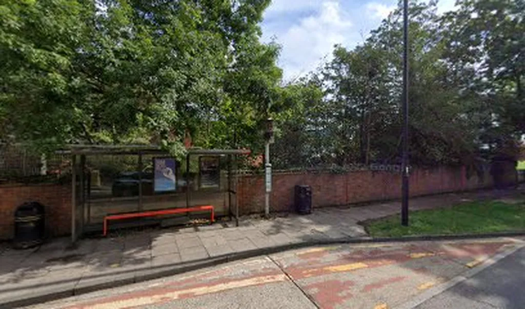 Bramley Road (Stop J)