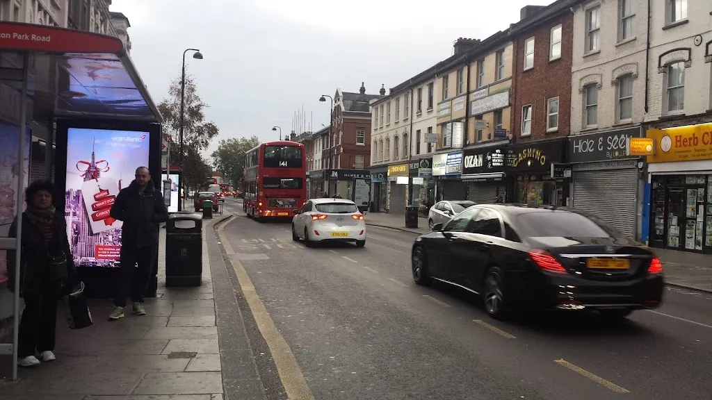 Brampton Park Road (Stop KA)