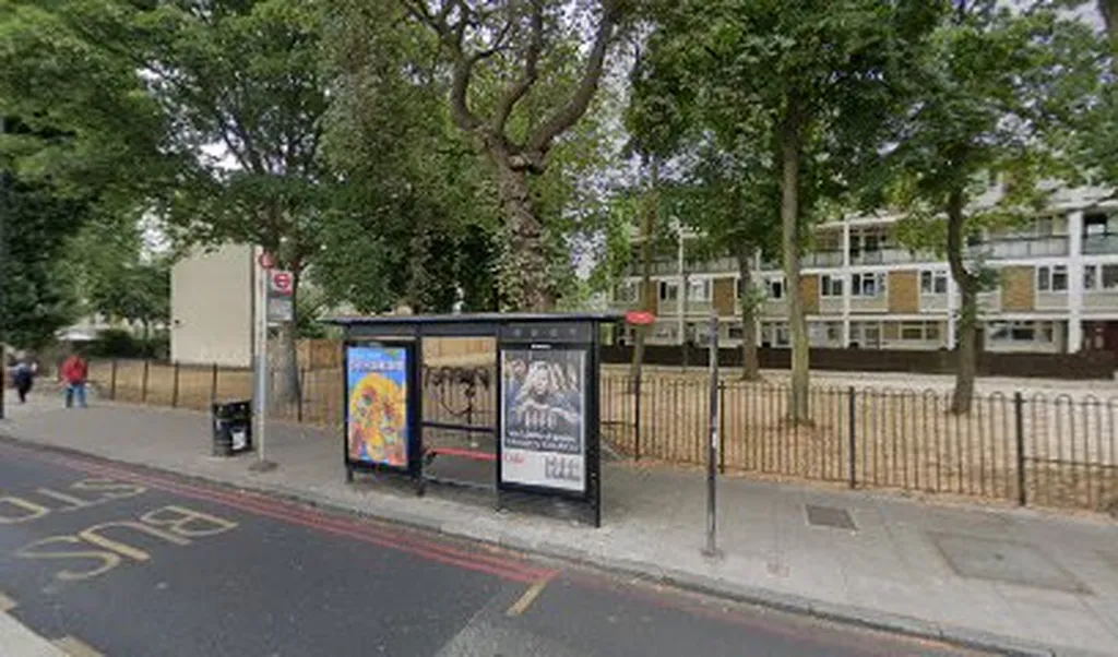 Brecknock Road (Stop B)