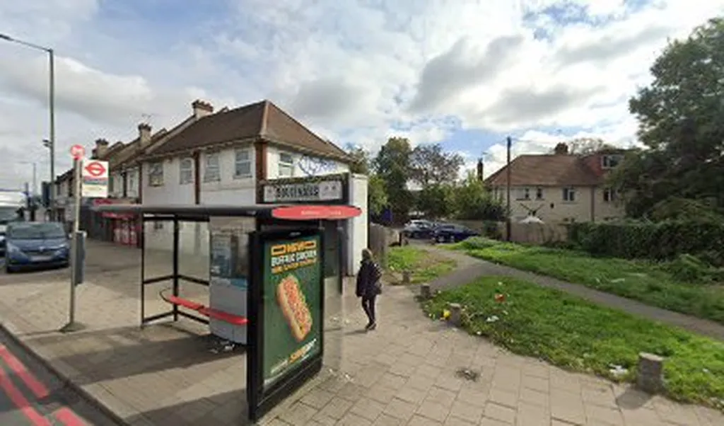 Brentfield Road (Stop M)