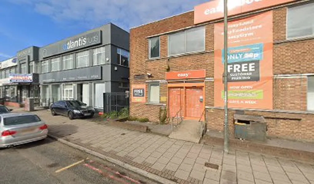 Brentmead Gardens (Stop X)