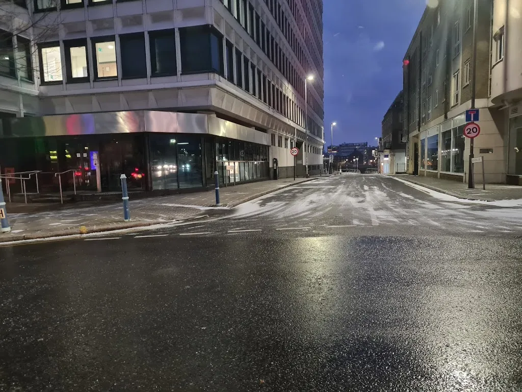 Brewhouse Lane (Stop U)