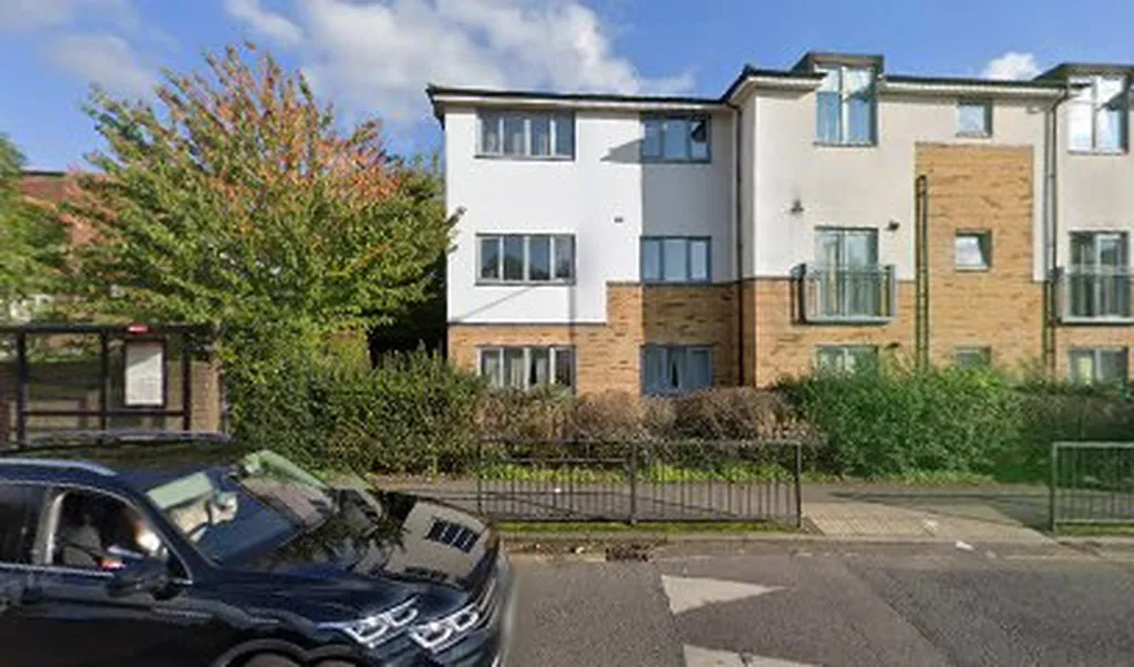 Brick Lane Northolt (Stop WP)