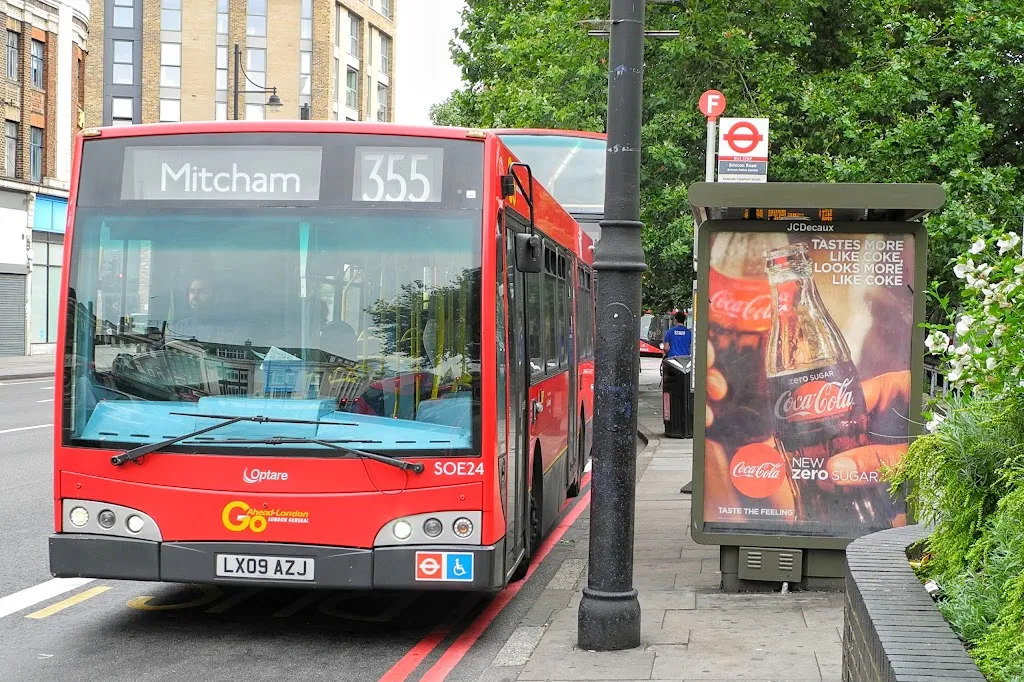 Brixton Road / Brixton Police Station (Stop F)