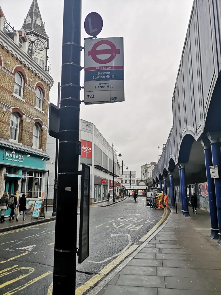 Brixton Station (Stop L)