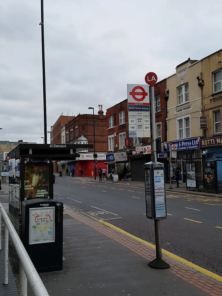 Broad Green Avenue (Stop LA)