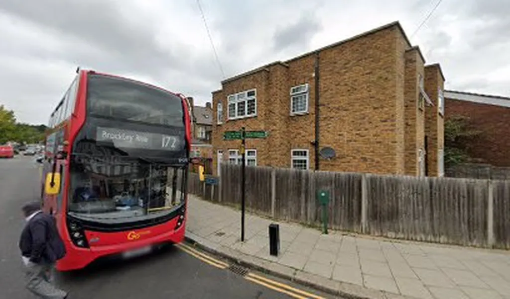 Brockley Rise / Chandos (Stop HE)