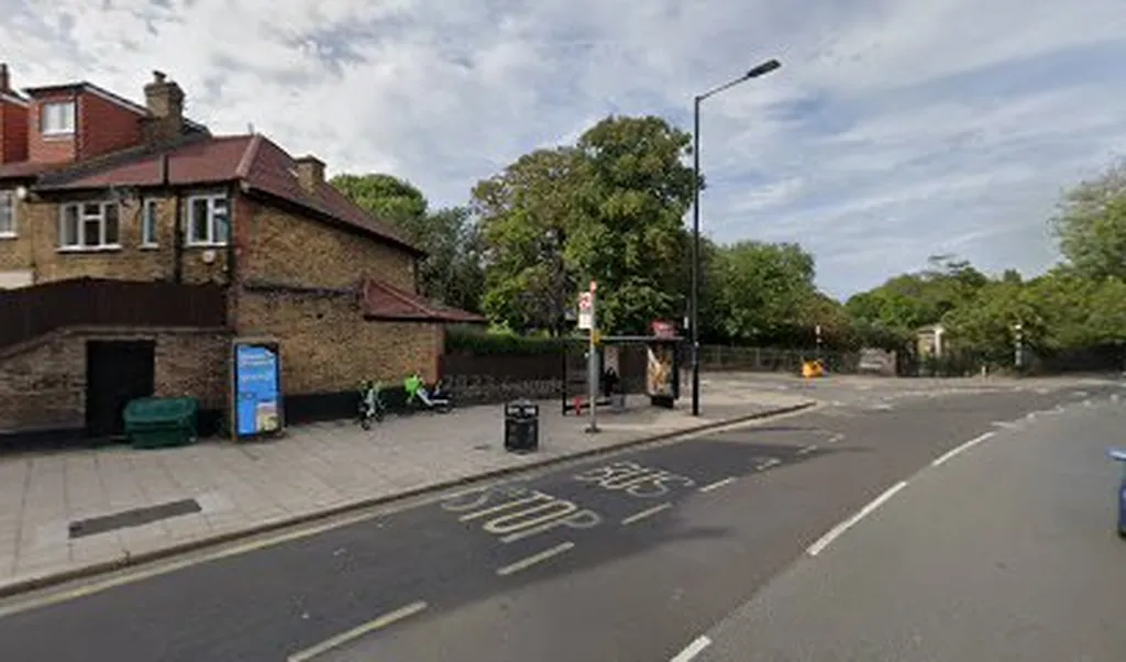 Brockwell Park Gardens (Stop Q)