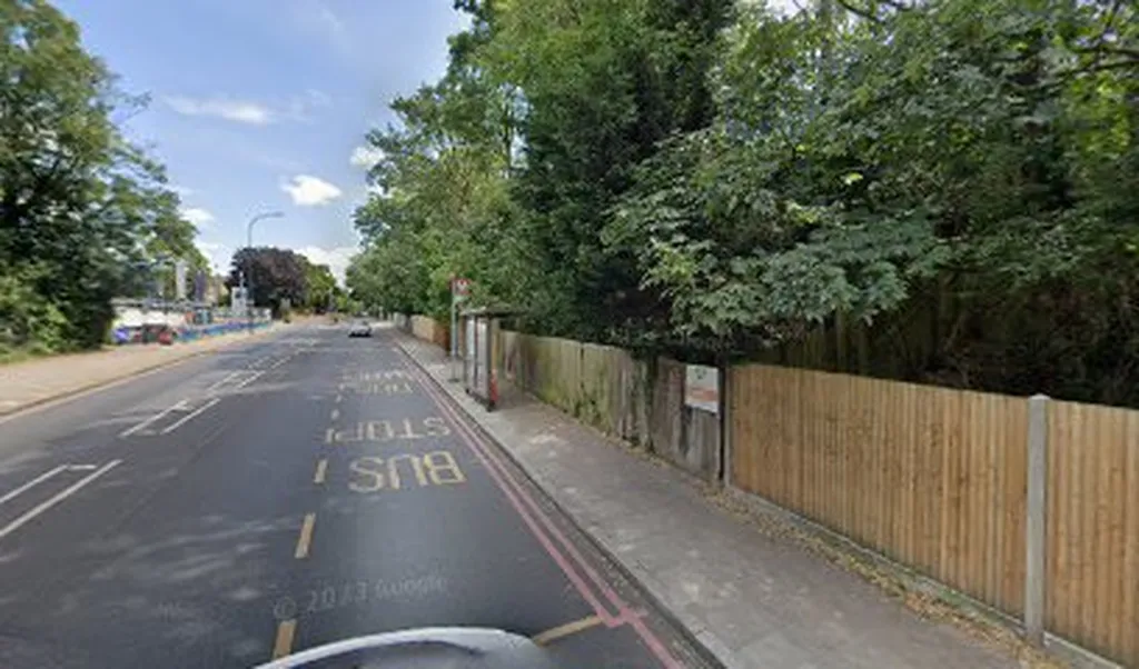 Bromley Court Hotel (Stop DE)