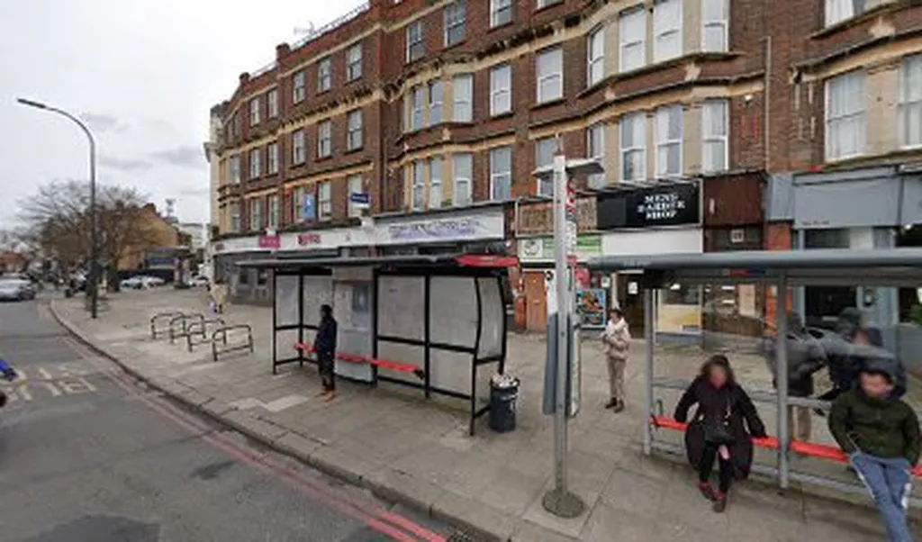 Bromley Road / Lewisham Town Hall (Stop Y)