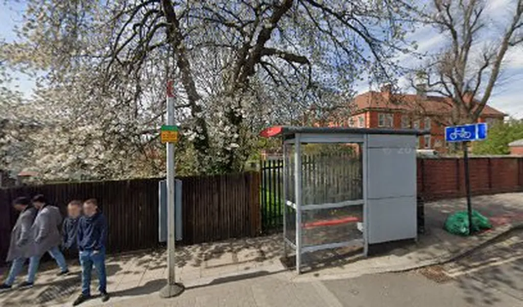 Broomfield Lane (Stop J)