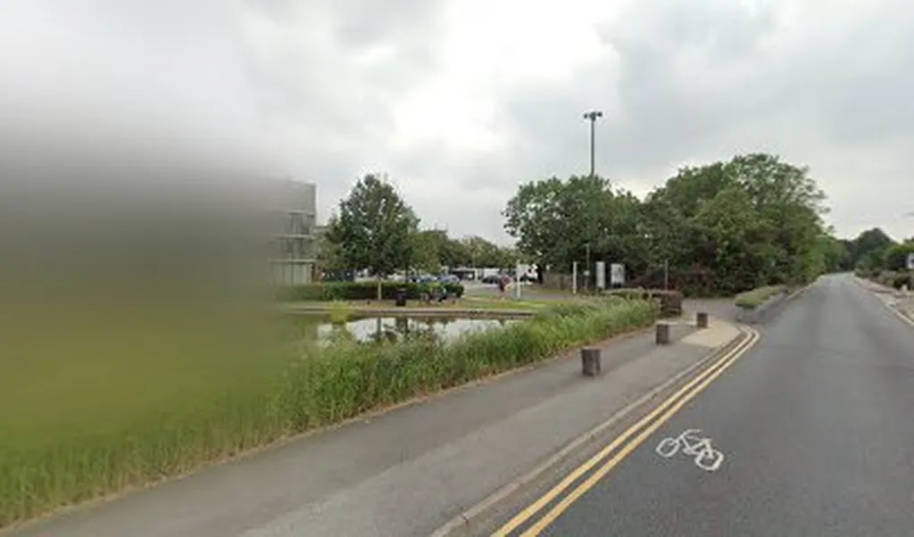 Brunel University Cowley (Stop BA)