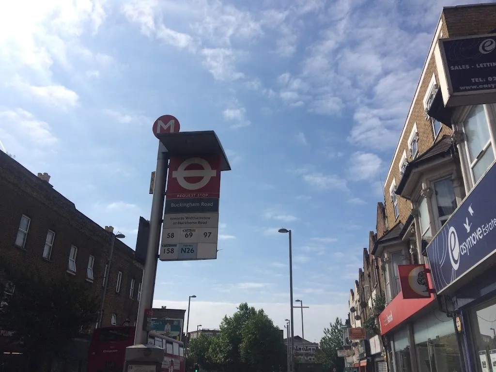 Buckingham Road (Stop M)