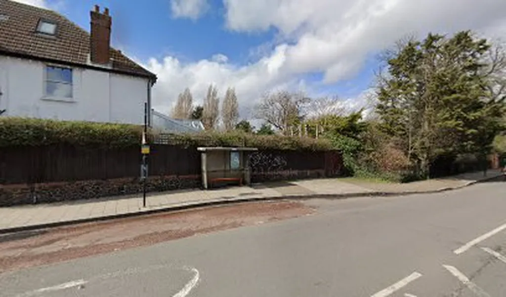 Burghill Road (Stop K)