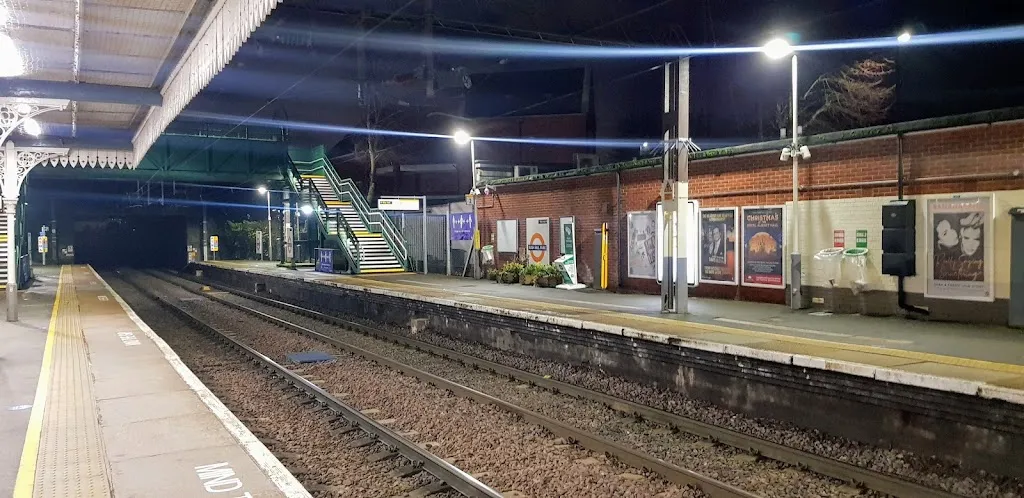 Bush Hill Park Station