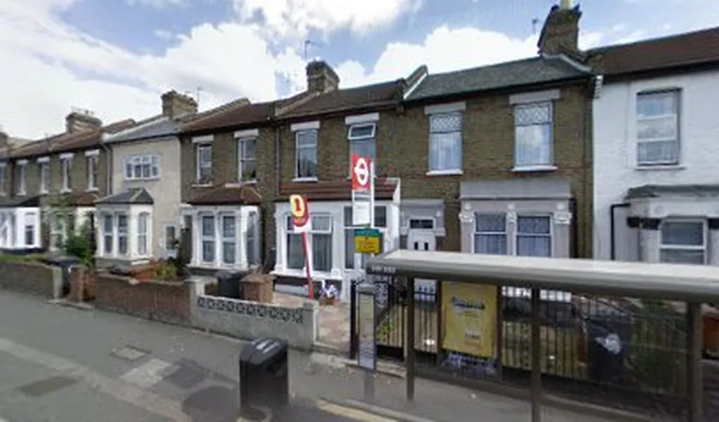 Buxton School (Stop D)