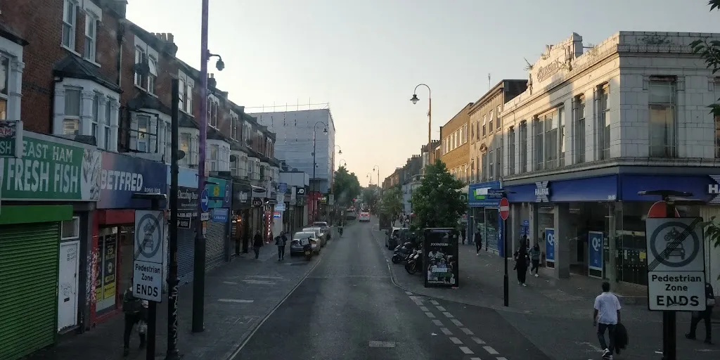 Caledon Road (Stop J)