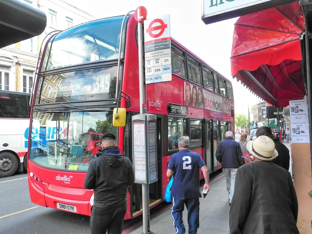 Camberwell Church Street / Camberwell Green (Stop L)