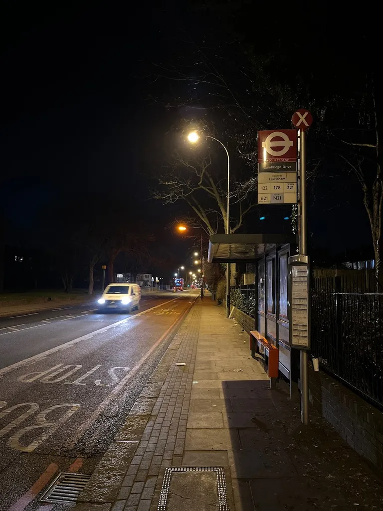 Cambridge Drive (Stop X)