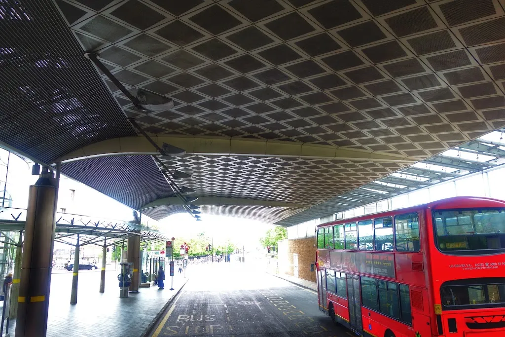 Canada Water Bus Station (Stop B1)