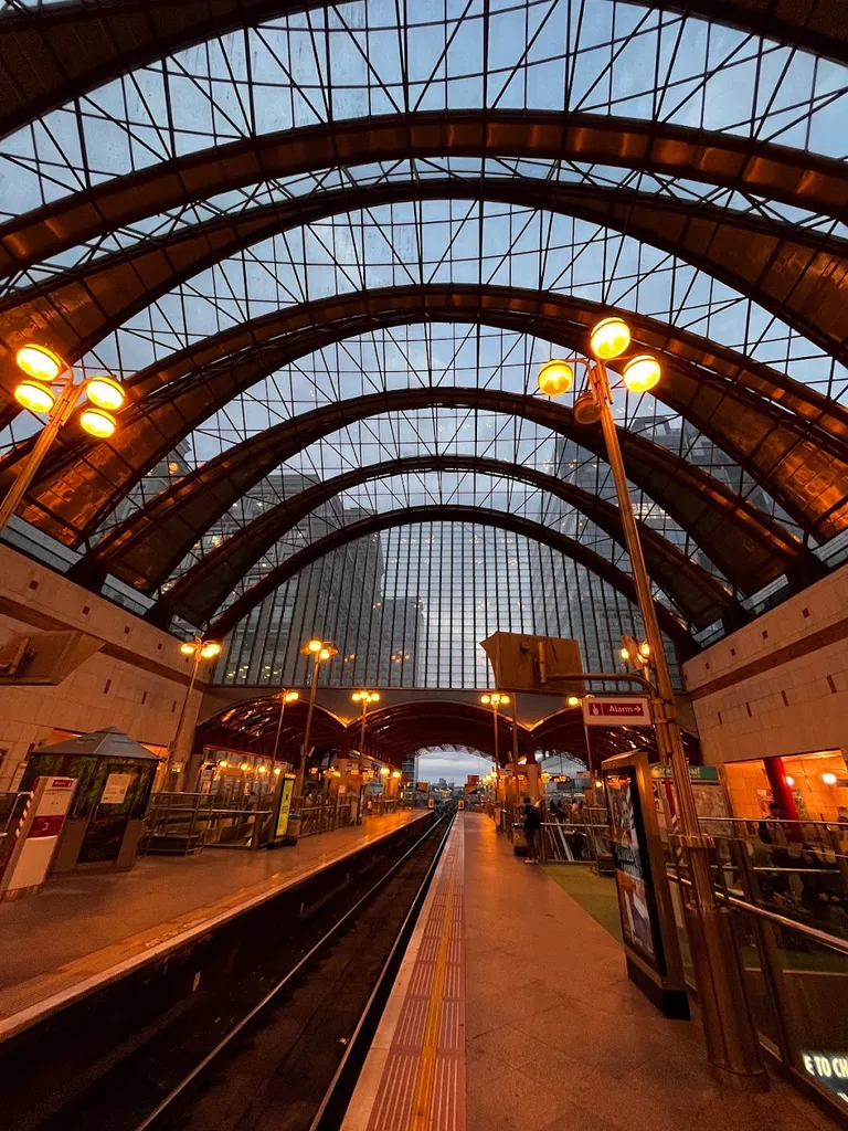 Canary Wharf Station (Stop G)