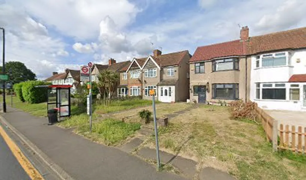 Candover Close (Stop N)