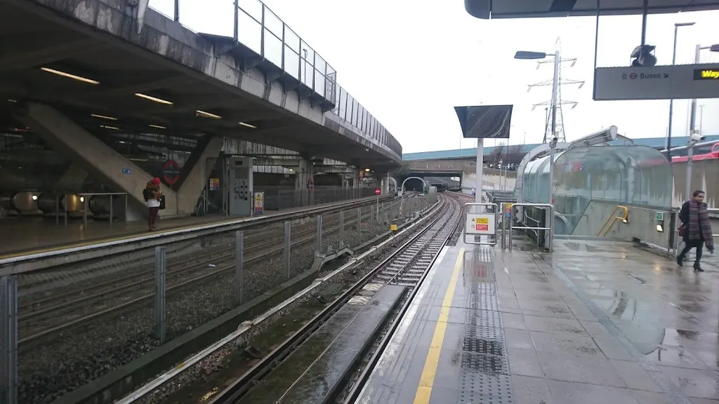 Canning Town Station (Stop A)