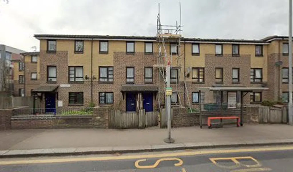 Capworth Street (Stop CB)