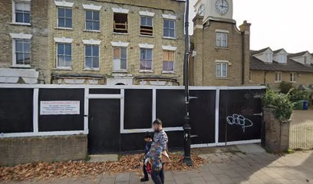 Carden Road (Stop EP)