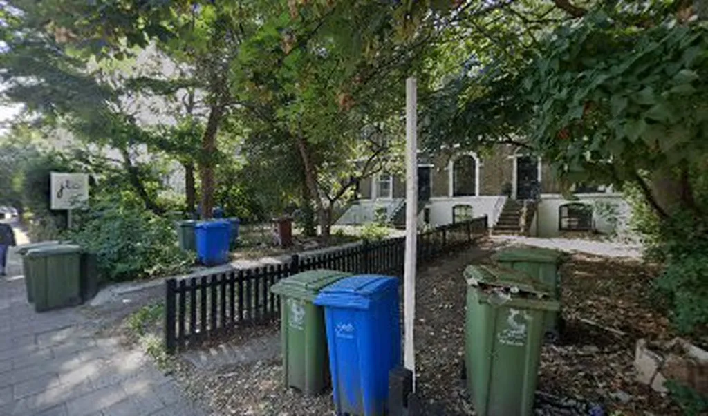 Carlton Grove (Stop QC)