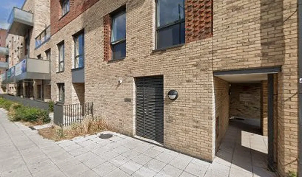 Carlton Grove (Stop QD)