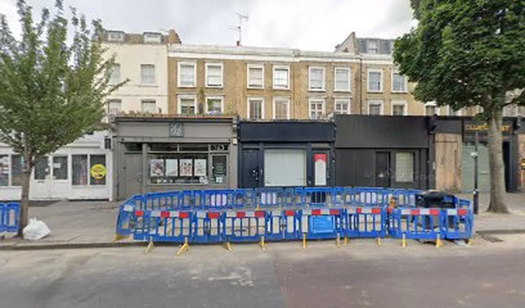 Carnegie Street (Stop L)