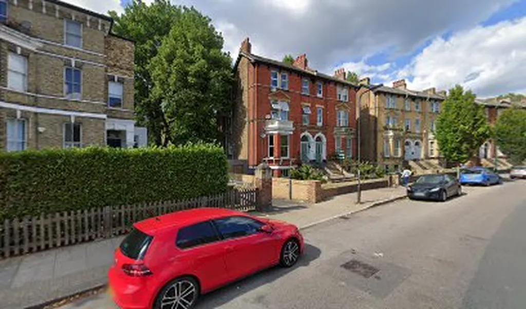 Castledine Road (Stop N)