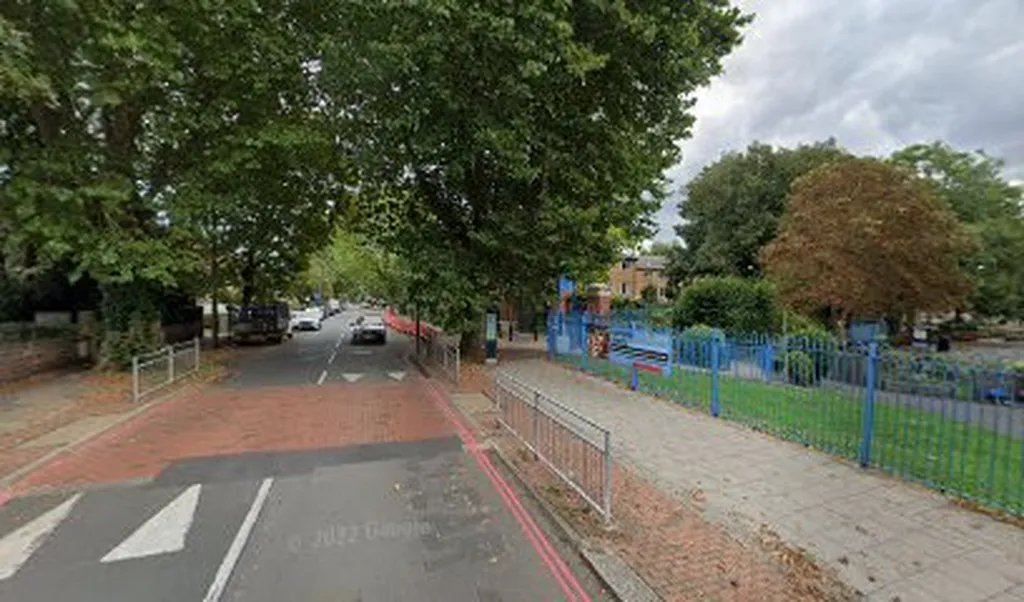 Cavendish School (Stop V)