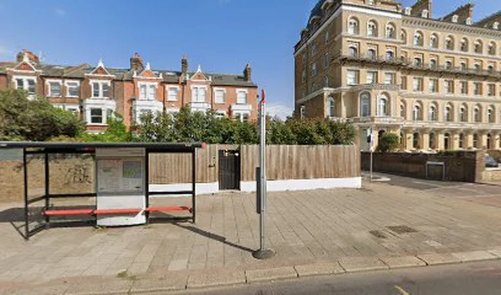 Cedars Road (Stop V)