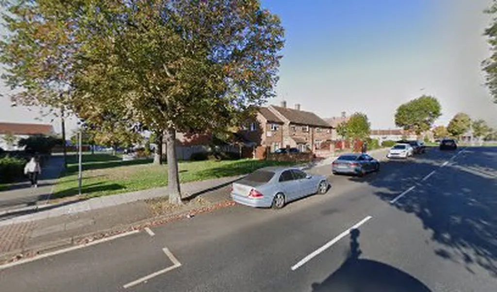 Central Park Leisure Centre (Stop GV)