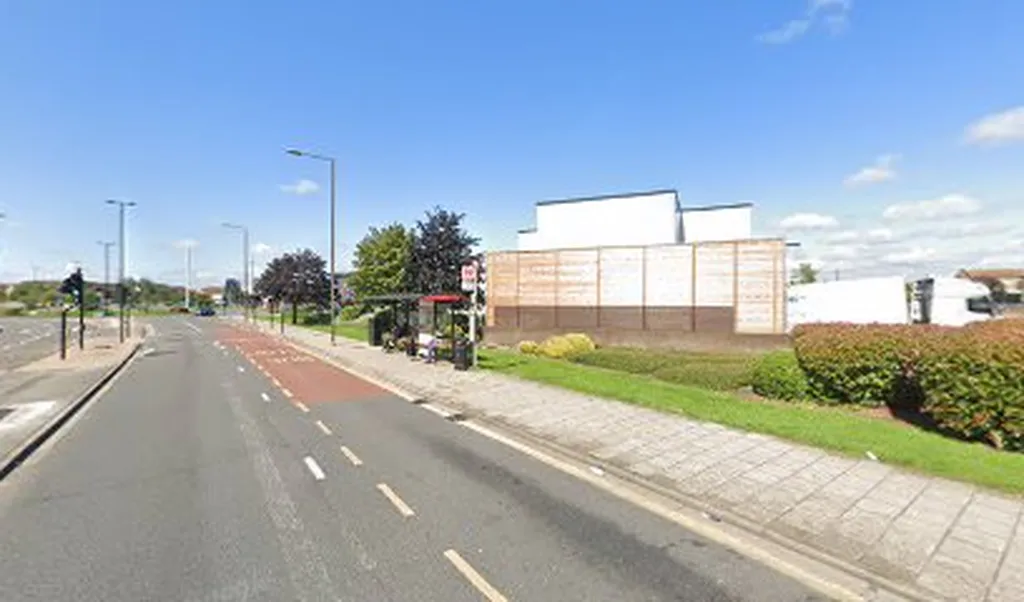 Central Way Thamesmead Town Centre (Stop B)