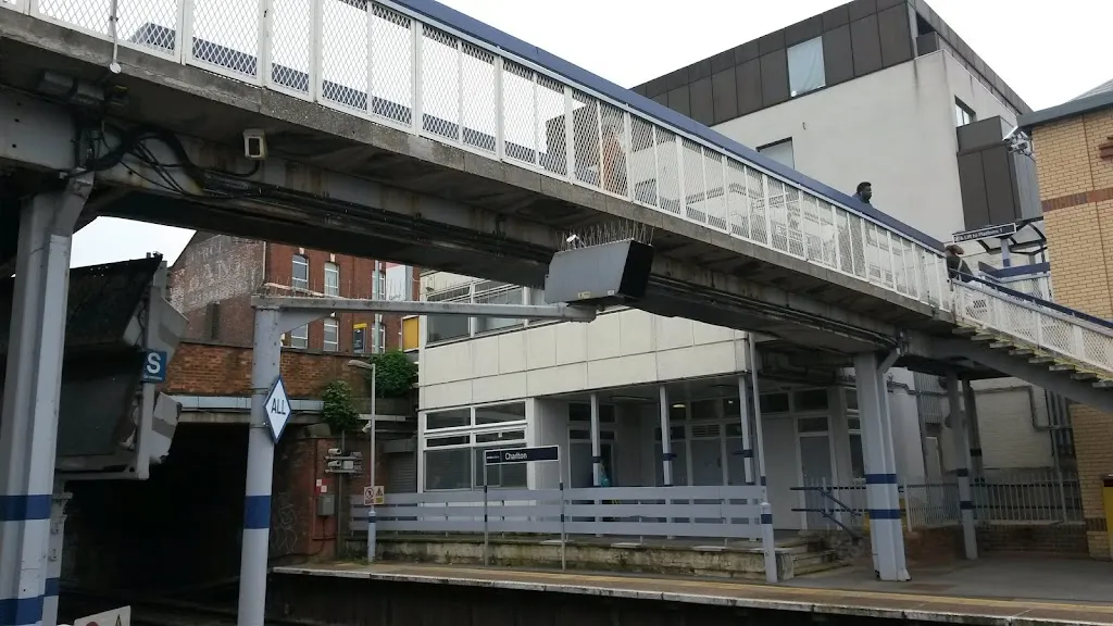 Charlton Station / Woolwich Road (Stop E)