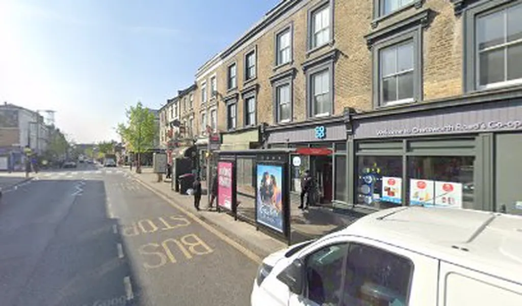 Chatsworth Road Clifden Road (Stop N)