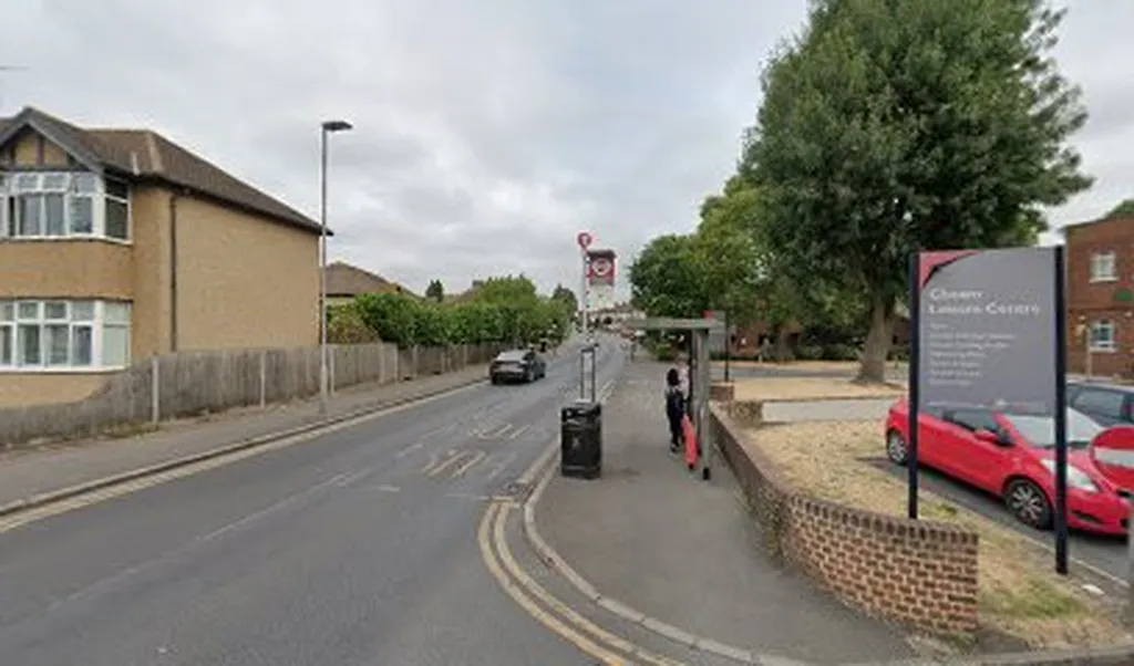 Cheam Leisure Centre (Stop T)