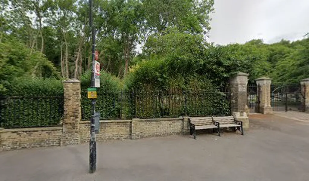 Chester Road Highgate Library (Stop HC)