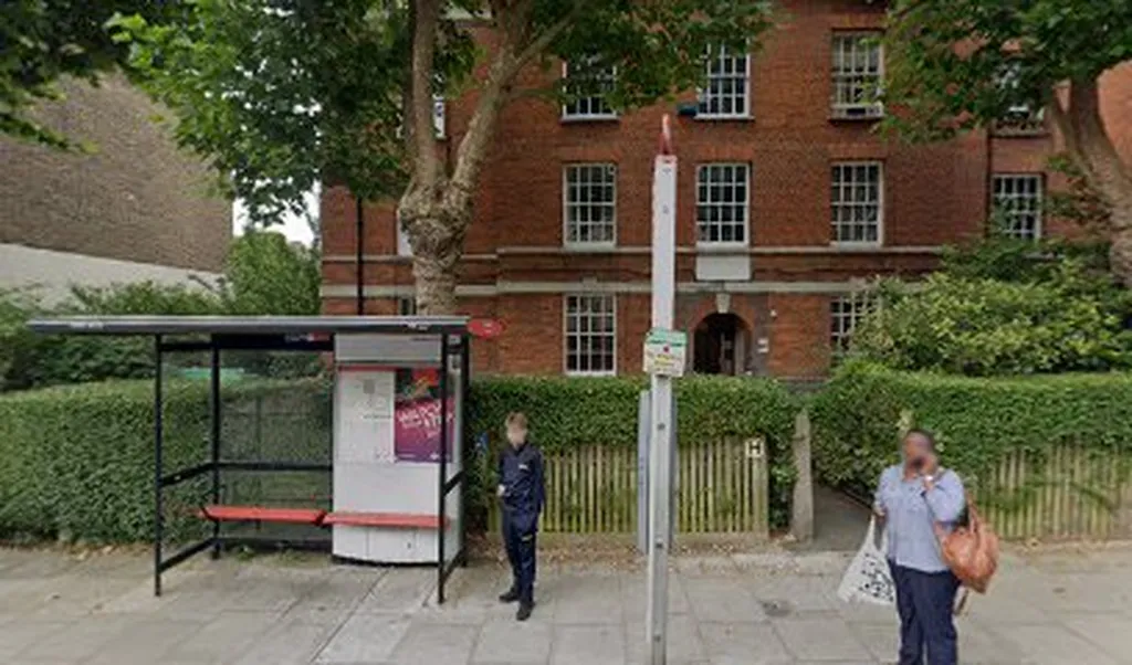 Chester Road Highgate Library (Stop HM)