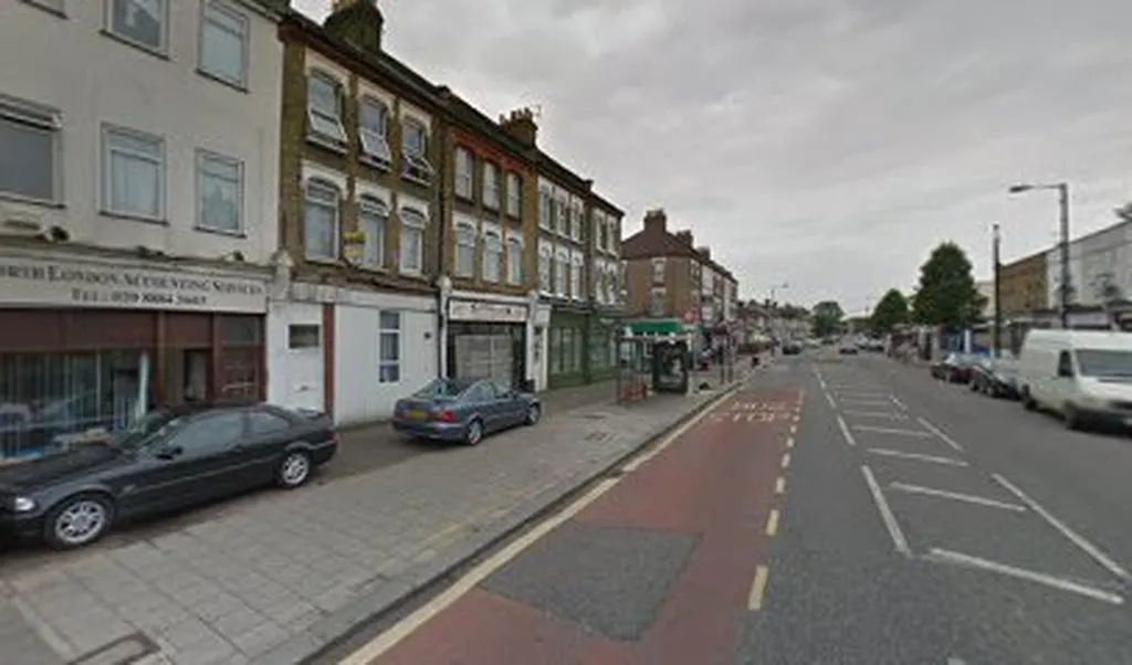 Chester Road (Stop LW)